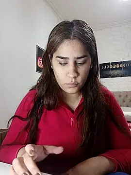 nahiarabiel33 online show from June 2026 07:18:02 PM