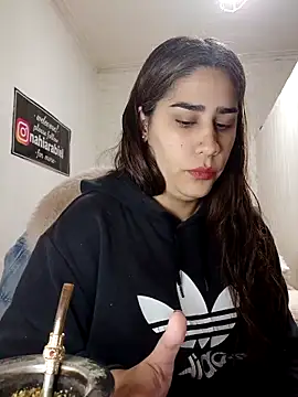 nahiarabiel33 online show from June 2026 07:48:01 PM