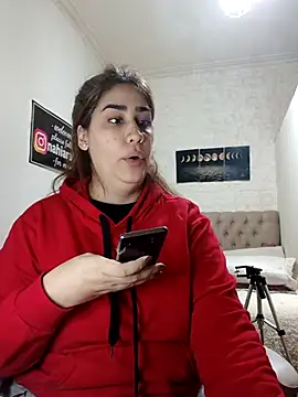 nahiarabiel33 online show from July 2026 06:18:01 PM