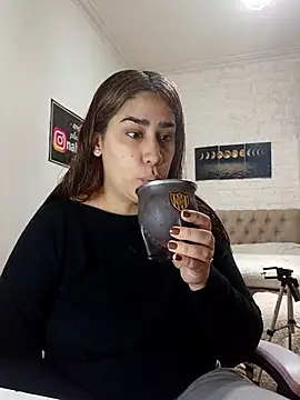 nahiarabiel33 online show from July 2026 05:19:02 PM