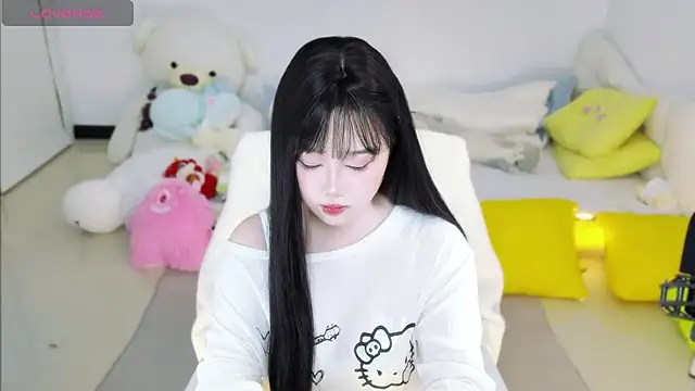 Snapshot of Nina37 chatting on January 2026 08:51:01 AM Nina37 online show from January 2026 08:51:01 AM