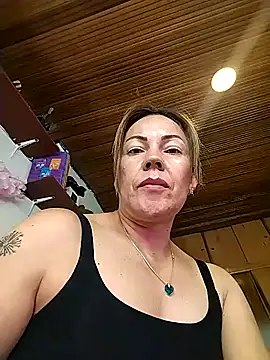 salomehill1 online show from December 2025 07:07:02 PM