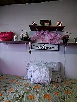 salomehill1 online show from February 2026 04:10:02 PM