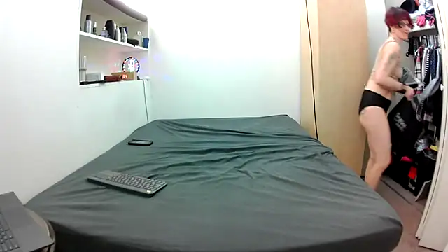 Snapshot of Empress_Lilith chatting on January 2026 06:35:01 PM Empress Lilith online show from January 2026 06:35:01 PM