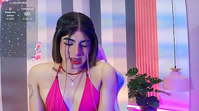 camii raux online show from December 2025 03:46:02 AM