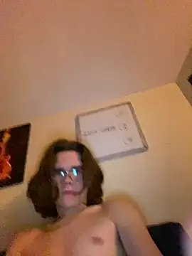 XxAdenxX online show from May 2026 02:51:02 AM