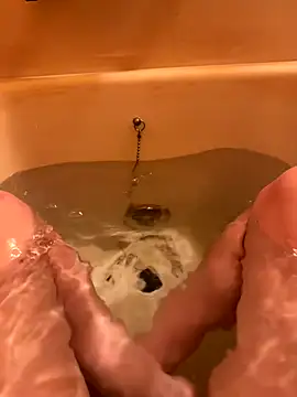 Snapshot of houkeiboy78 chatting on November 2025 12:13:01 PM houkeiboy78 online show from November 2025 12:13:01 PM