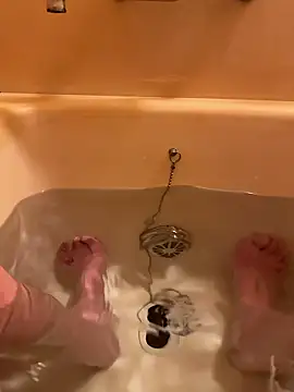 Snapshot of houkeiboy78 chatting on December 2025 10:11:01 AM houkeiboy78 online show from December 2025 10:11:01 AM