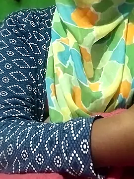 Hott minesh online show from November 2025 01:22:02 AM