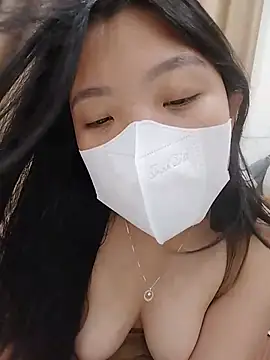 linh-xinh18 online show from July 2026 04:39:33 PM