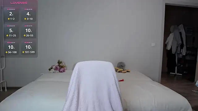 olliebells online show from April 2026 05:32:02 PM