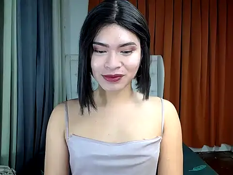 furry puss online show from May 2026 11:23:01 PM