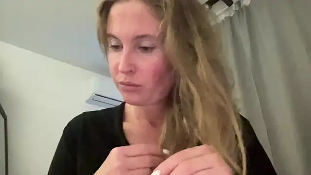 Ameli8 online show from November 2025 05:44:02 PM