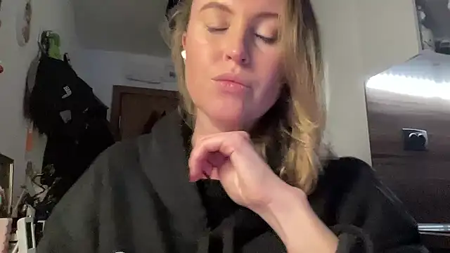 Ameli8 online show from January 2026 06:55:01 PM