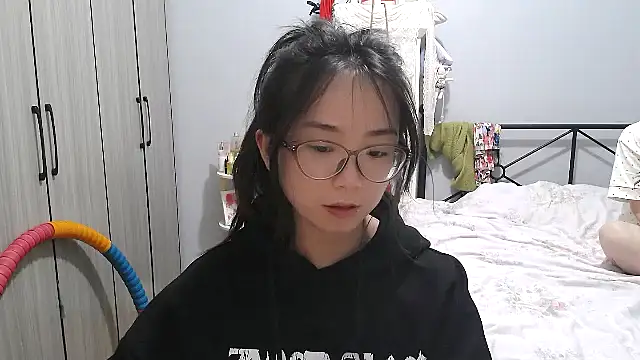 Hmm 0303 online show from May 2026 05:06:02 PM