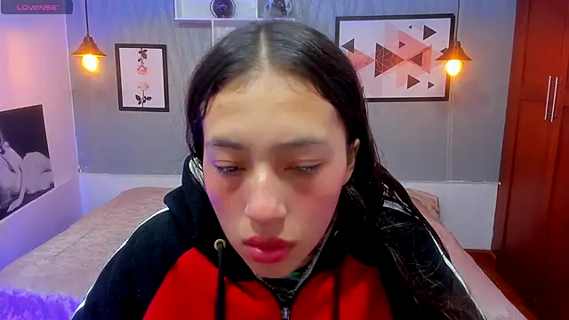 Valery clk online show from November 2025 01:45:01 PM