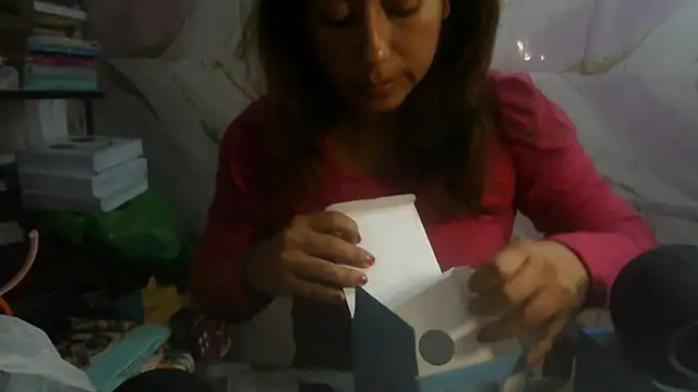 Zulreyna online show from July 2026 04:00:01 PM