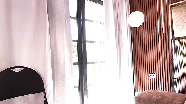 alicia xoxo online show from May 2026 01:40:01 PM