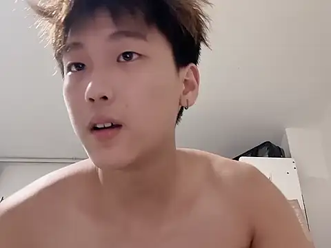 yangyang2006 online show from November 2025 01:55:01 PM