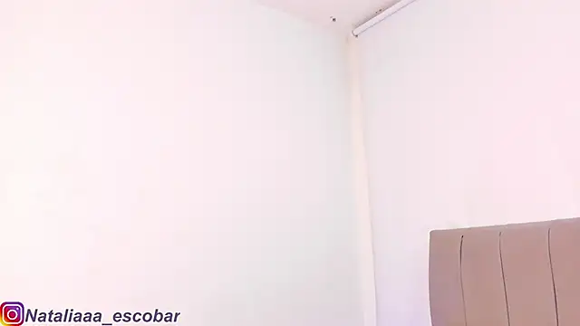 Nataliaa    online show from May 2026 02:17:01 AM