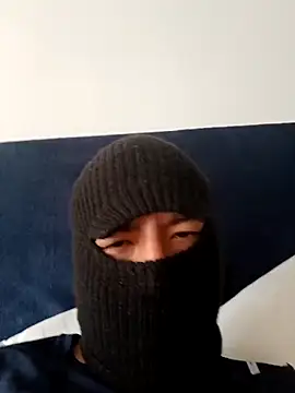 Snapshot of theboyinthemask chatting on November 2025 09:15:01 PM theboyinthemask online show from November 2025 09:15:01 PM