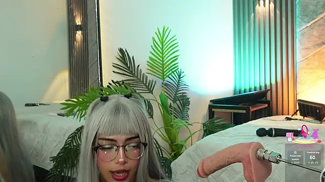  ViolletteNoir  online show from April 2026 09:28:02 PM