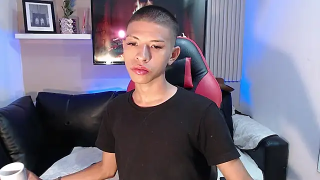 Tessachains 2  online show from December 2025 03:39:02 PM