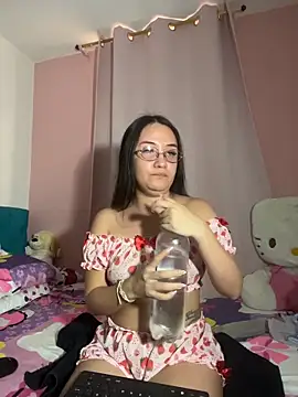 Snapshot of Melody_Spencer26 chatting on March 2026 03:59:01 PM Melody Spencer26 online show from March 2026 03:59:01 PM