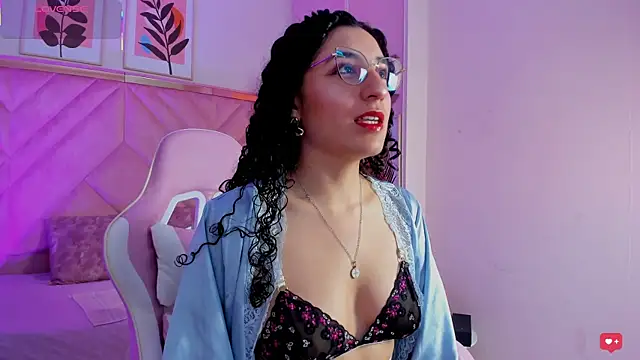 DemiJones  online show from January 2026 03:55:01 AM