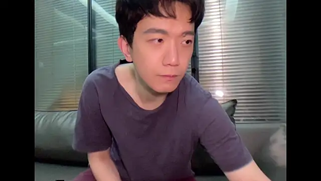 CouplingCry online show from December 2025 02:48:01 PM