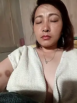 Missa-kute20 online show from March 2026 10:13:02 PM