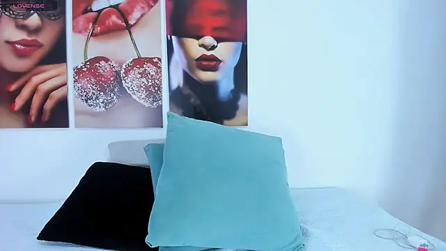 Andhrea Vale online show from January 2026 12:40:01 PM