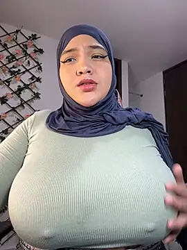 sweetmuslim01 online show from March 2025 03:20:01 AM