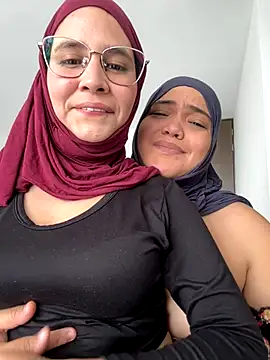 sweetmuslim01 online show from September 2025 03:45:01 PM