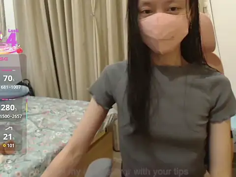 Snapshot of Lil-Cherries chatting on December 2025 11:37:02 AM Lil-Cherries online show from December 2025 11:37:02 AM