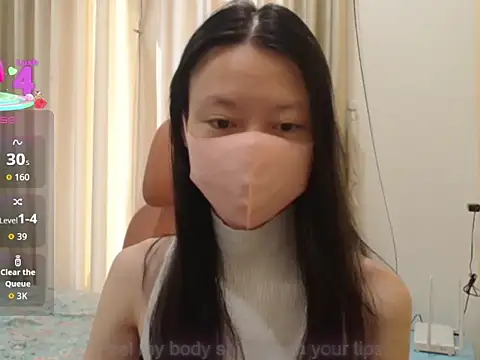 Snapshot of Lil-Cherries chatting on December 2025 01:25:02 AM Lil-Cherries online show from December 2025 01:25:02 AM