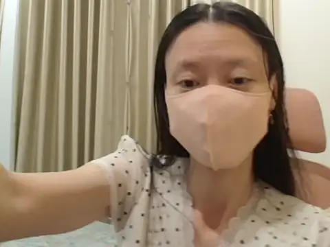 Snapshot of Lil-Cherries chatting on February 2026 02:47:01 PM Lil-Cherries online show from February 2026 02:47:01 PM