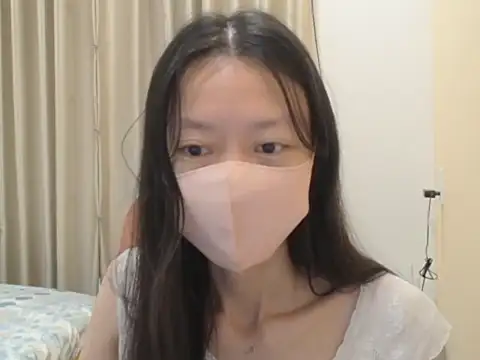 Lil-Cherries online show from March 2026 11:19:02 PM