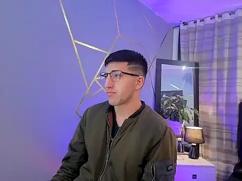 Un Sluttyy online show from November 2025 11:40:02 AM