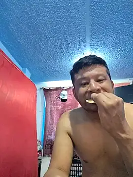 themorenofit08 online show from May 2026 05:12:02 PM