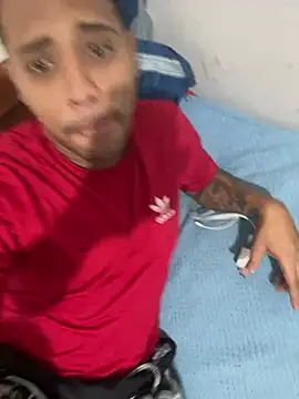 Snapshot of Yefridudamelflores chatting on April 2026 11:26:01 PM Yefridudamelflores online show from April 2026 11:26:01 PM