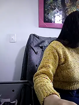 emilygrooe online show from February 2026 08:37:01 PM