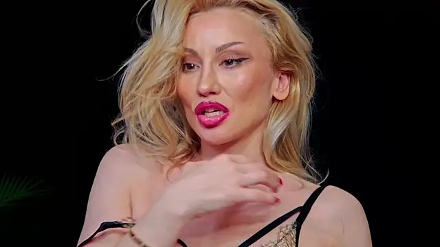 Snapshot of Wanted_Kelly chatting on March 2026 02:04:02 AM Wanted Kelly online show from March 2026 02:04:02 AM