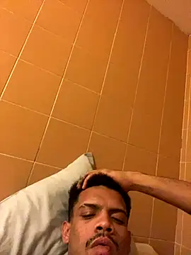 Zactubg online show from November 2025 06:51:01 PM