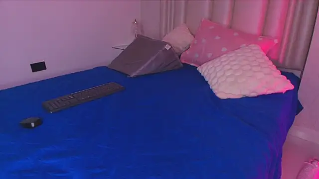 alanarose18 online show from January 2026 07:15:01 PM