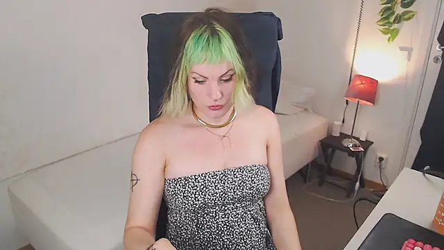 Snapshot of slutty_violet chatting on August 2026 07:17:01 PM slutty violet online show from August 2026 07:17:01 PM