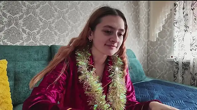 Snapshot of SweetLiaison chatting on December 2025 09:14:02 AM SweetLiaison online show from December 2025 09:14:02 AM