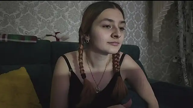 Snapshot of SweetLiaison chatting on February 2026 06:08:02 PM SweetLiaison online show from February 2026 06:08:02 PM