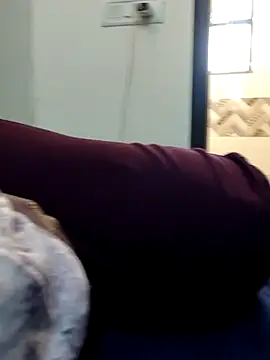 Snapshot of Piya_Bakshi chatting on November 2025 05:30:02 AM Piya Bakshi online show from November 2025 05:30:02 AM