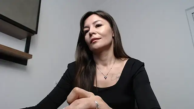 Veronichkaaa online show from April 2026 06:44:02 AM